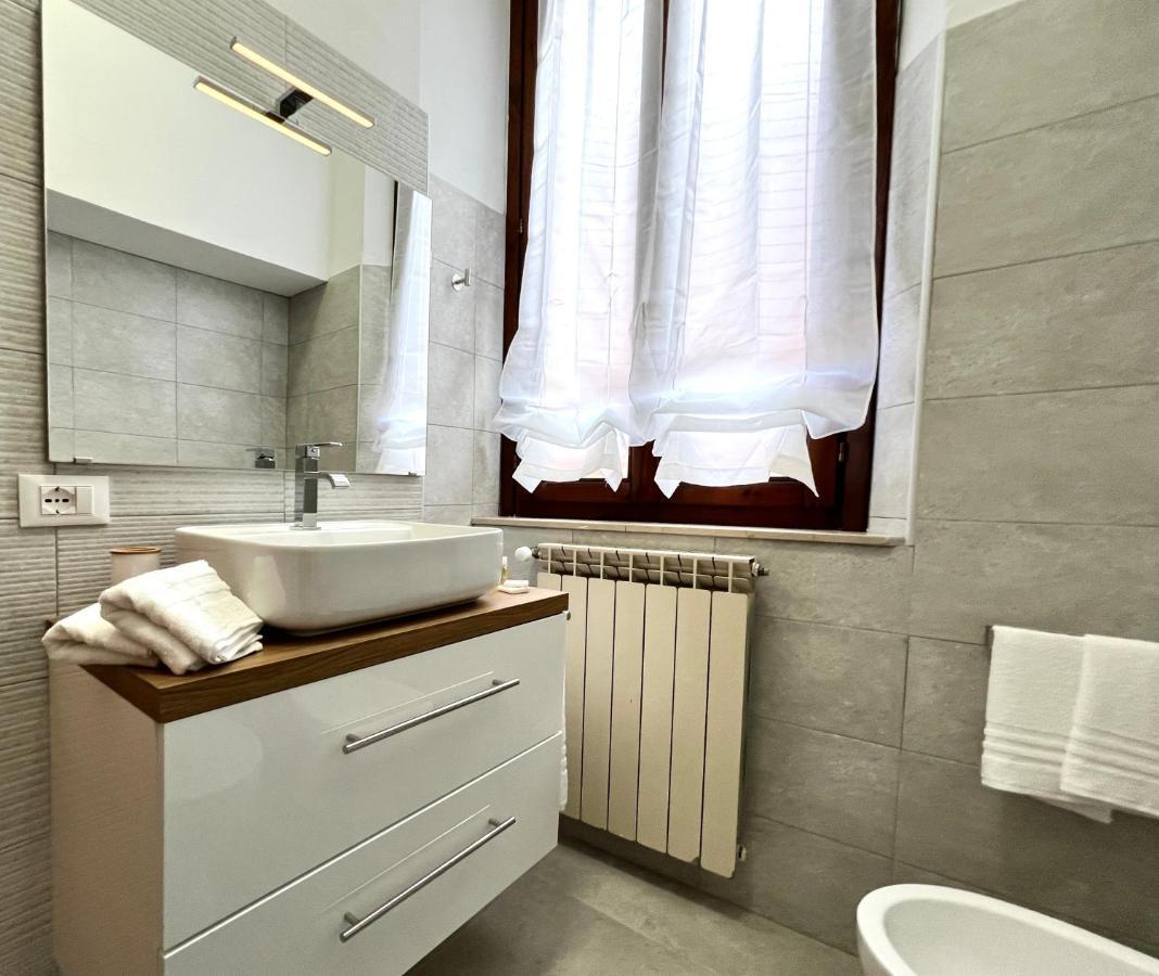 Mazzini101Apartment Ferrara Bagian luar foto